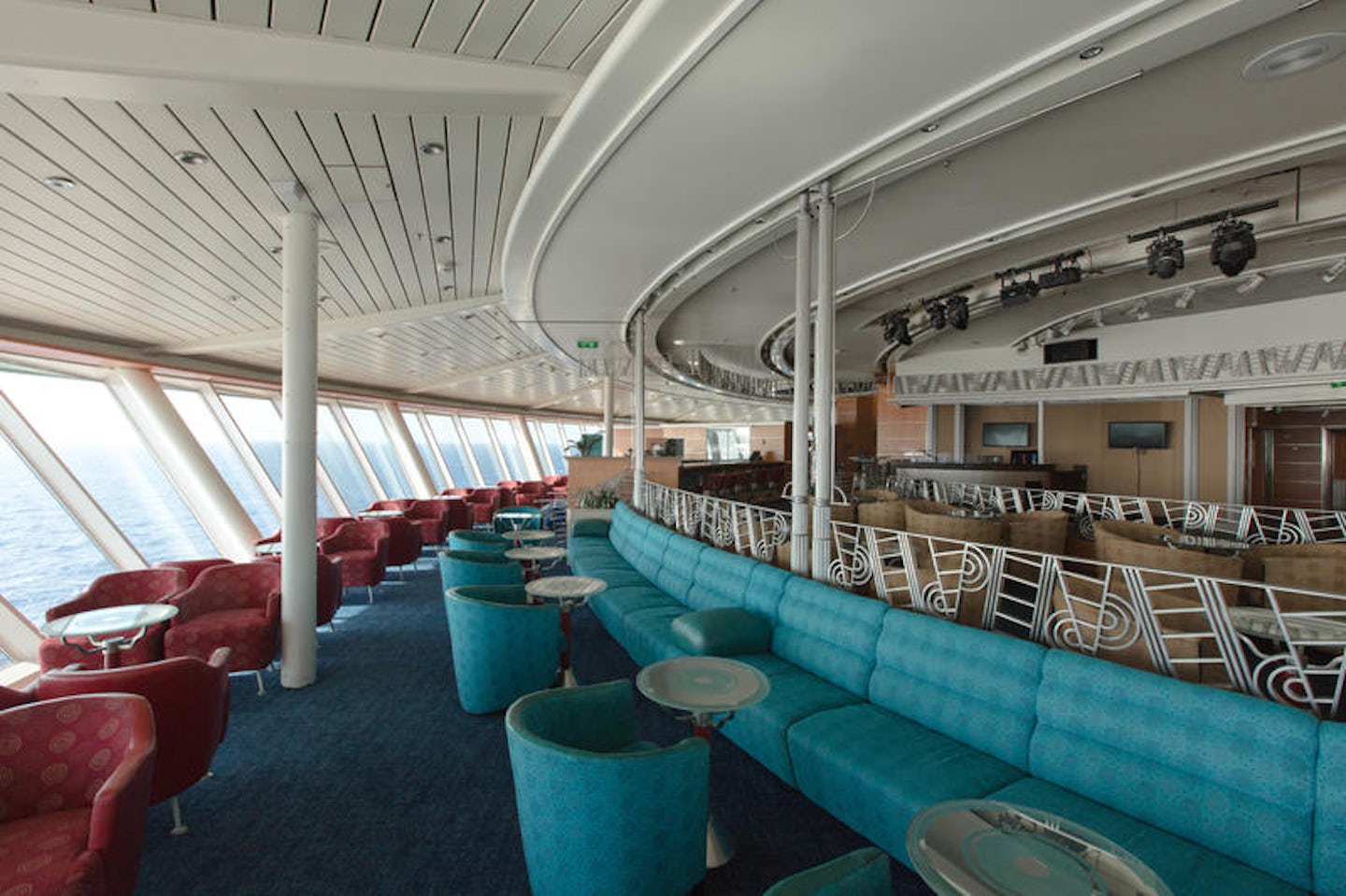 Viking Crown Lounge & High Notes on Voyager of the Seas