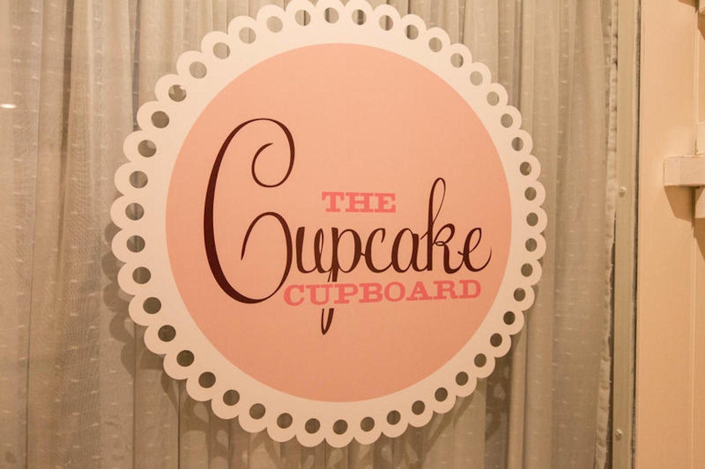 The Cupcake Cupboard and Classes on Voyager of the Seas