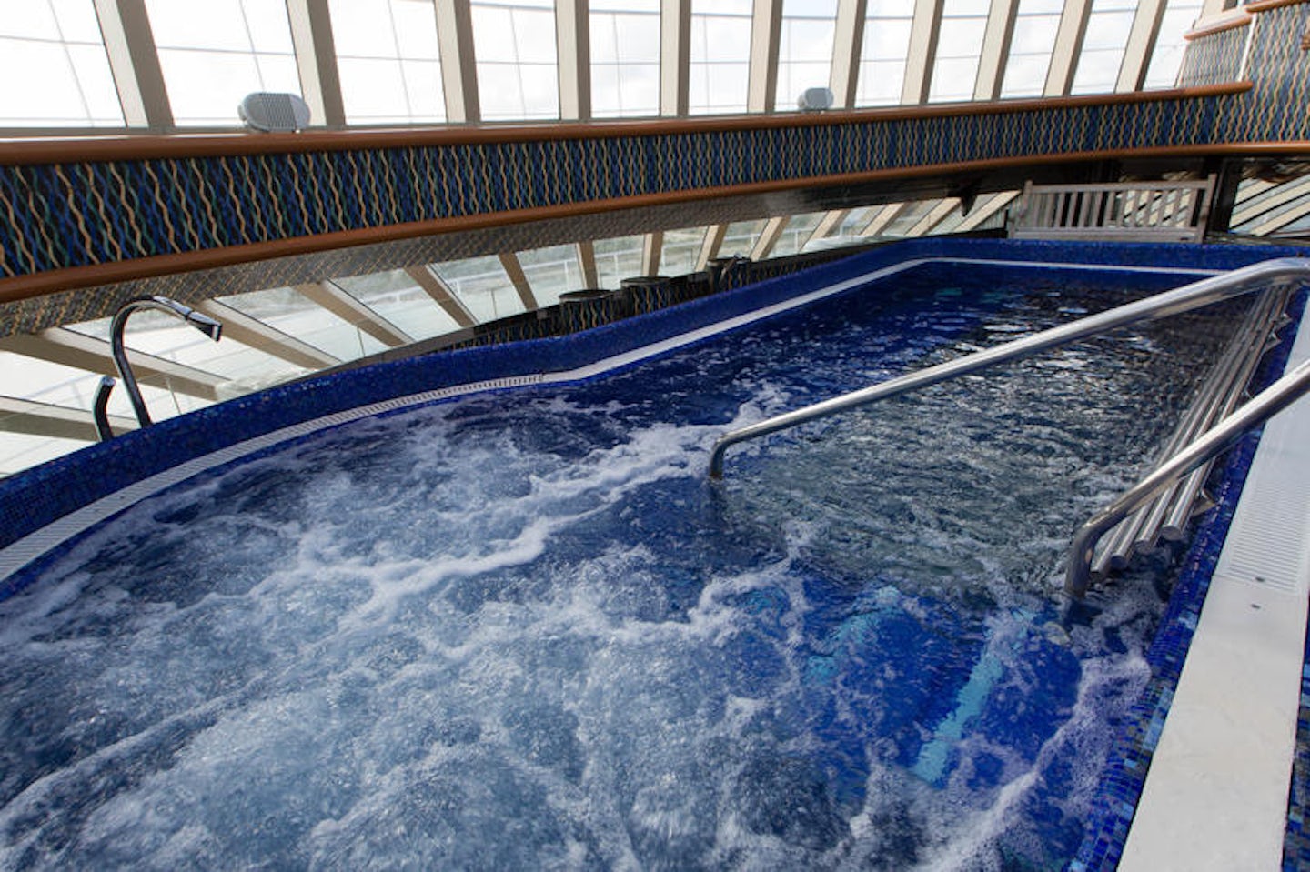 The Cloud 9 Spa Thalassotherapy Pool on Carnival Magic
