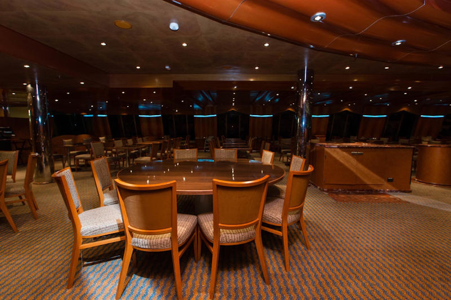 Northern Lights Dining Room on Carnival Magic