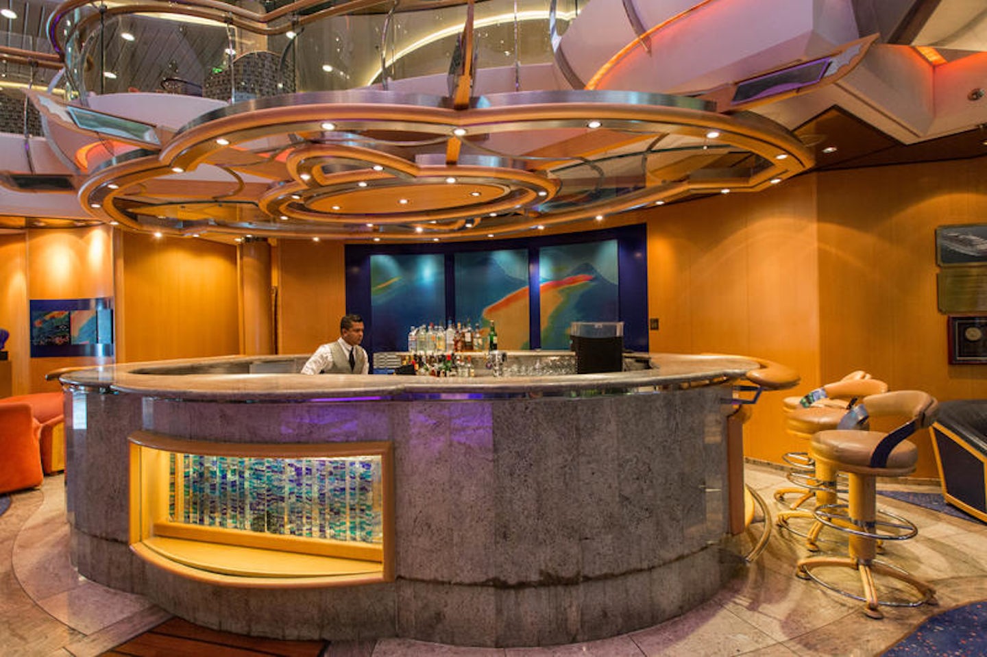 Atrium Bar on Radiance of the Seas
