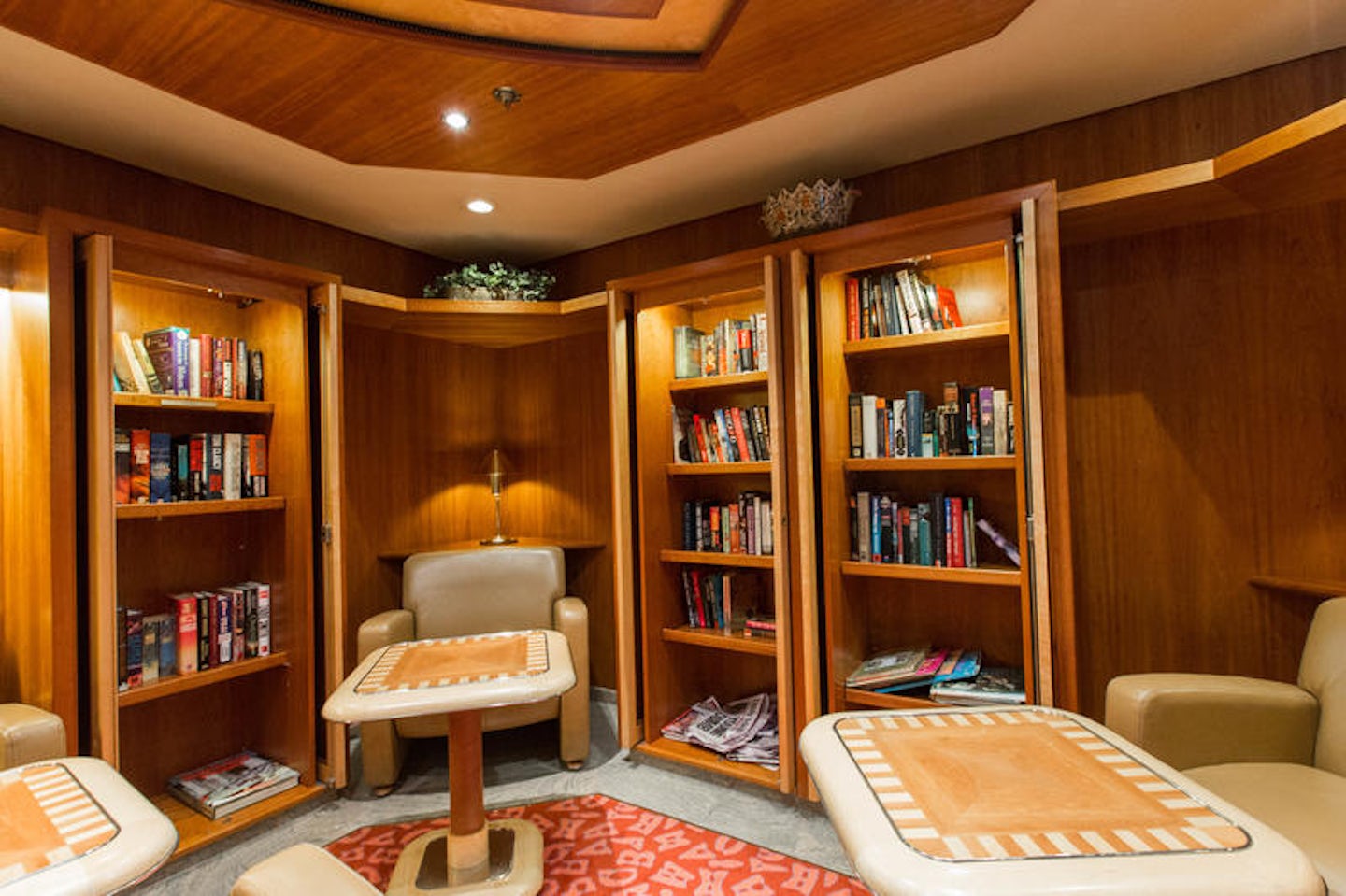 Library on Radiance of the Seas