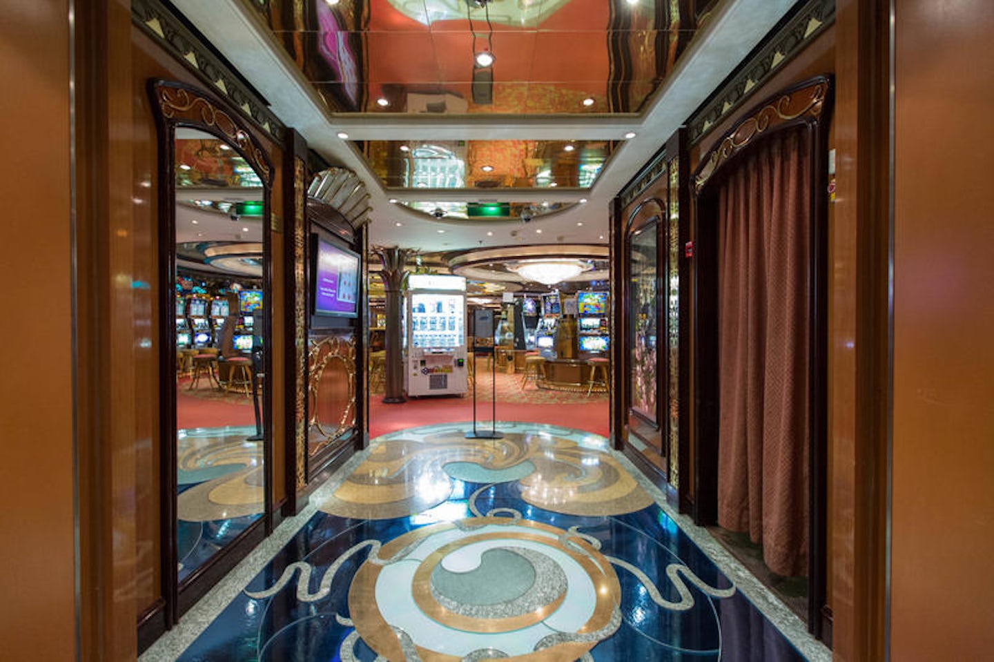 Casino Royale on Radiance of the Seas