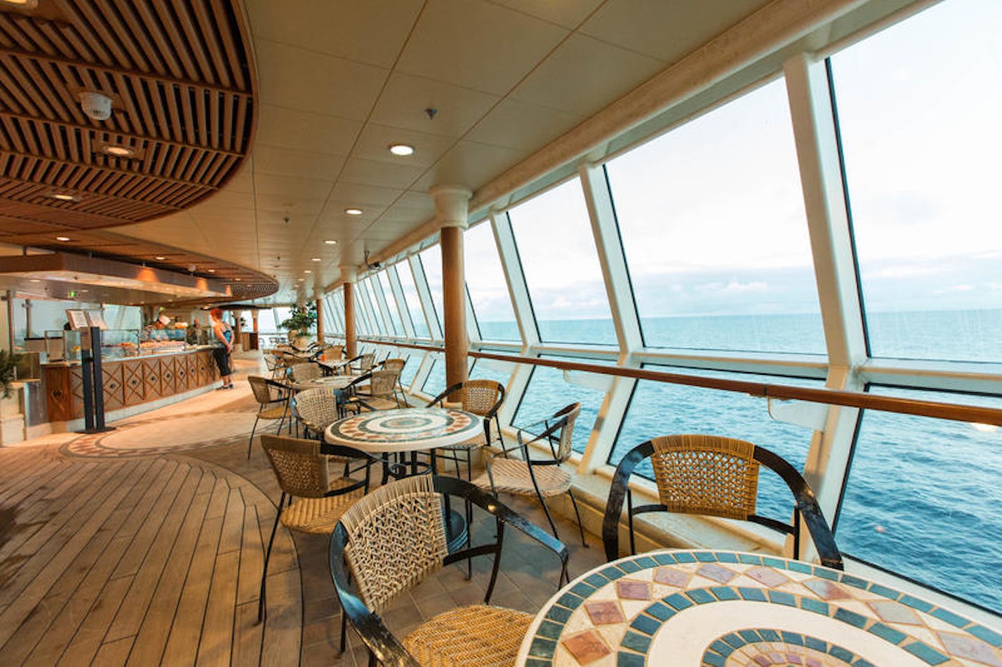 Park Cafe on Radiance of the Seas
