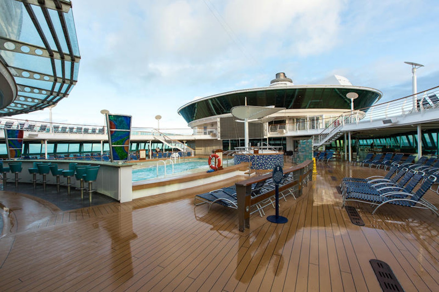 The Main Pool on Radiance of the Seas
