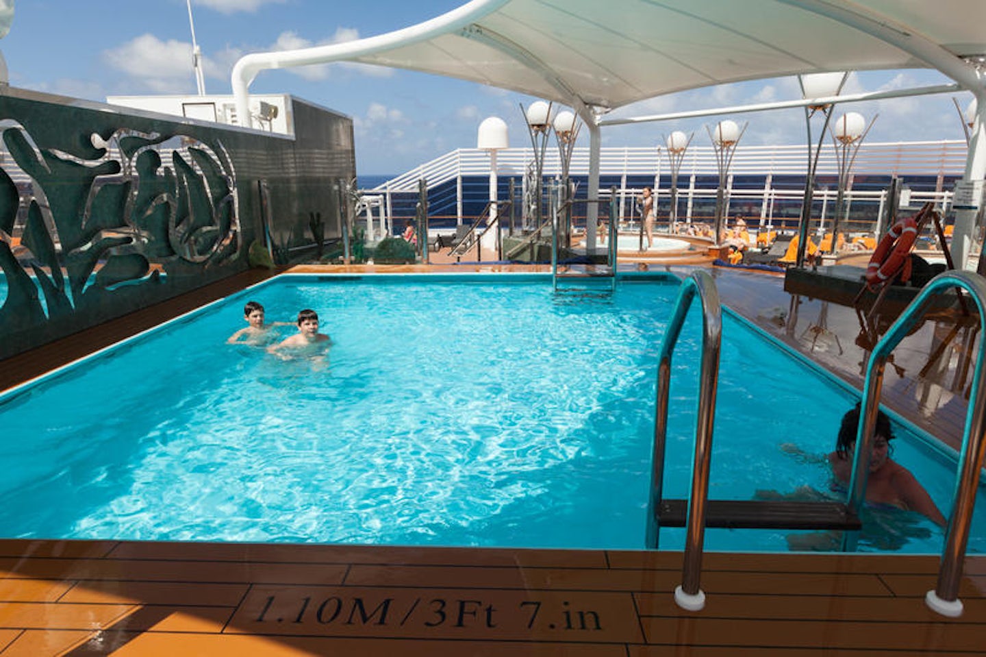 The One Pool on MSC Divina