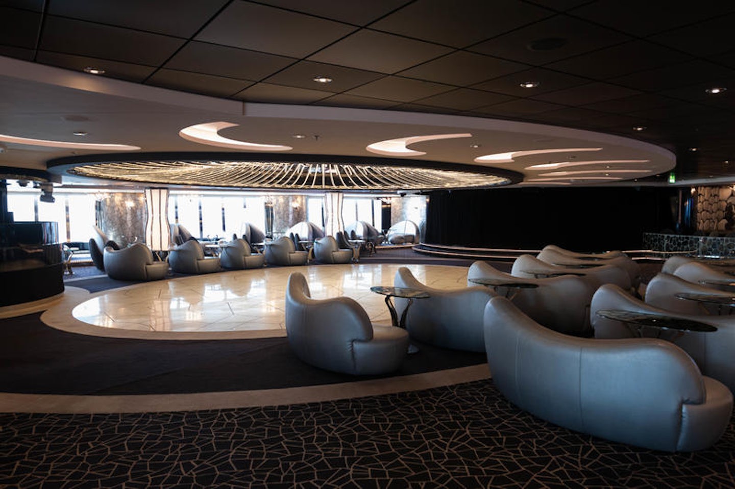 Black and White Lounge on MSC Divina