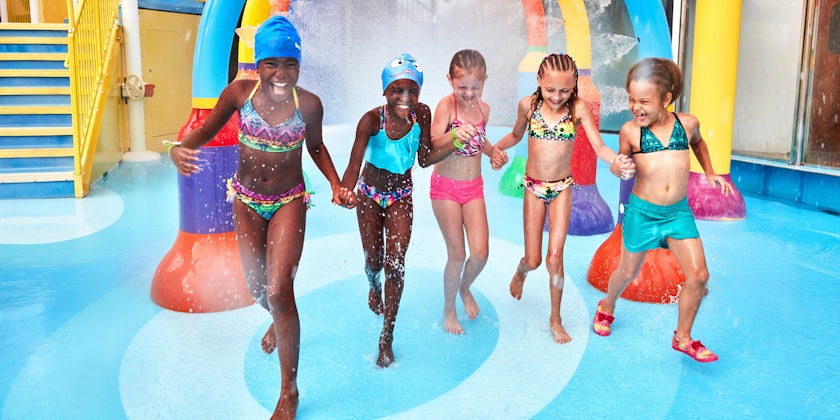 Kids Playing at WaterWorks on Carnival Vista (Photo: Carnival Cruise Line)