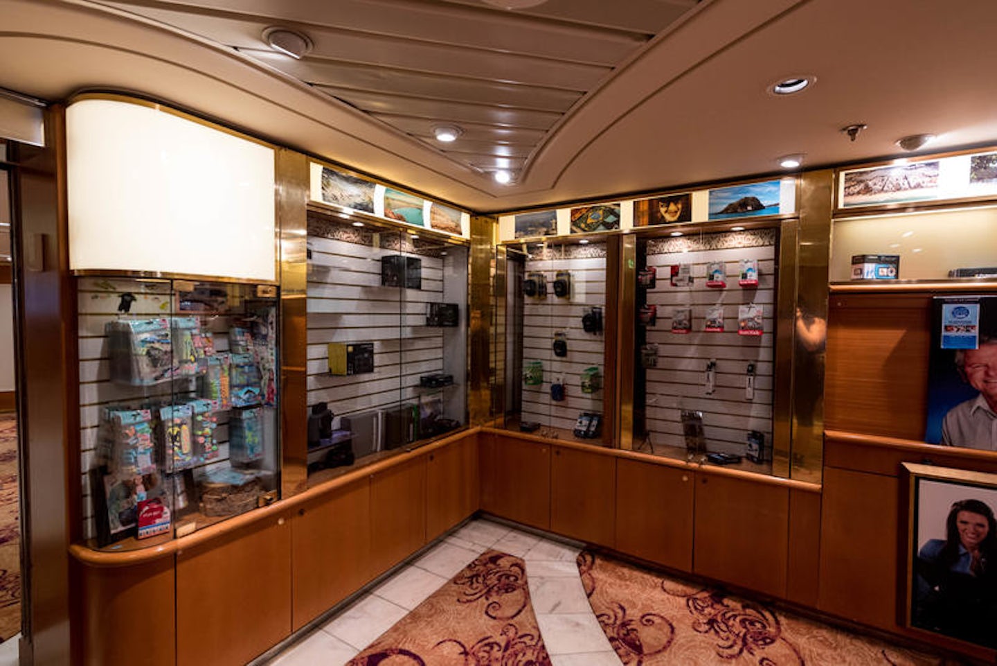 Photo and Video Gallery on Rhapsody of the Seas