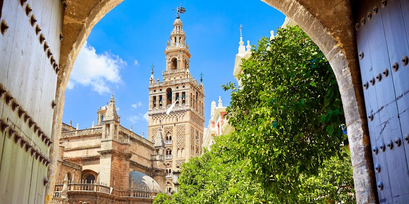 Giralda Tower, Spain (Photo: lunamarina/Shutterstock)