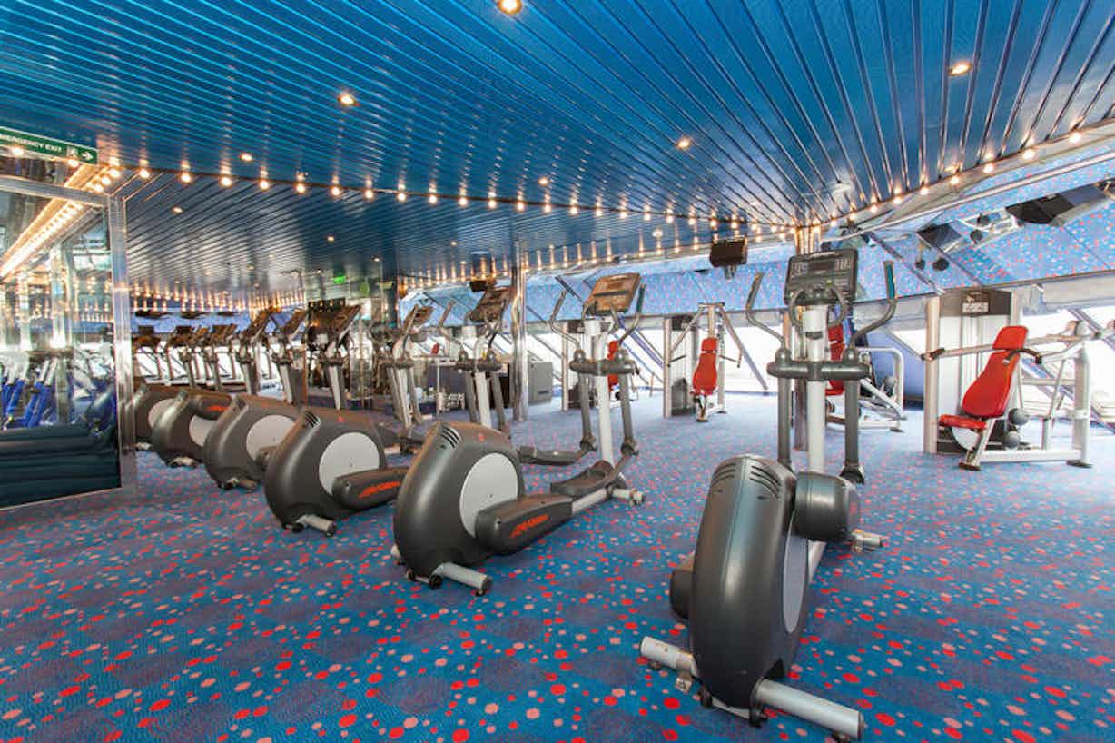 Fitness Center on Carnival Valor - Picture of Carnival Valor