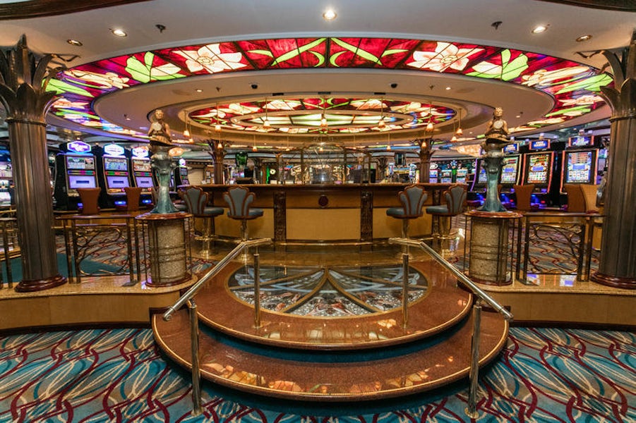 Casino Royale On Royal Caribbean Jewel Of The Seas Cruise Ship Cruise 