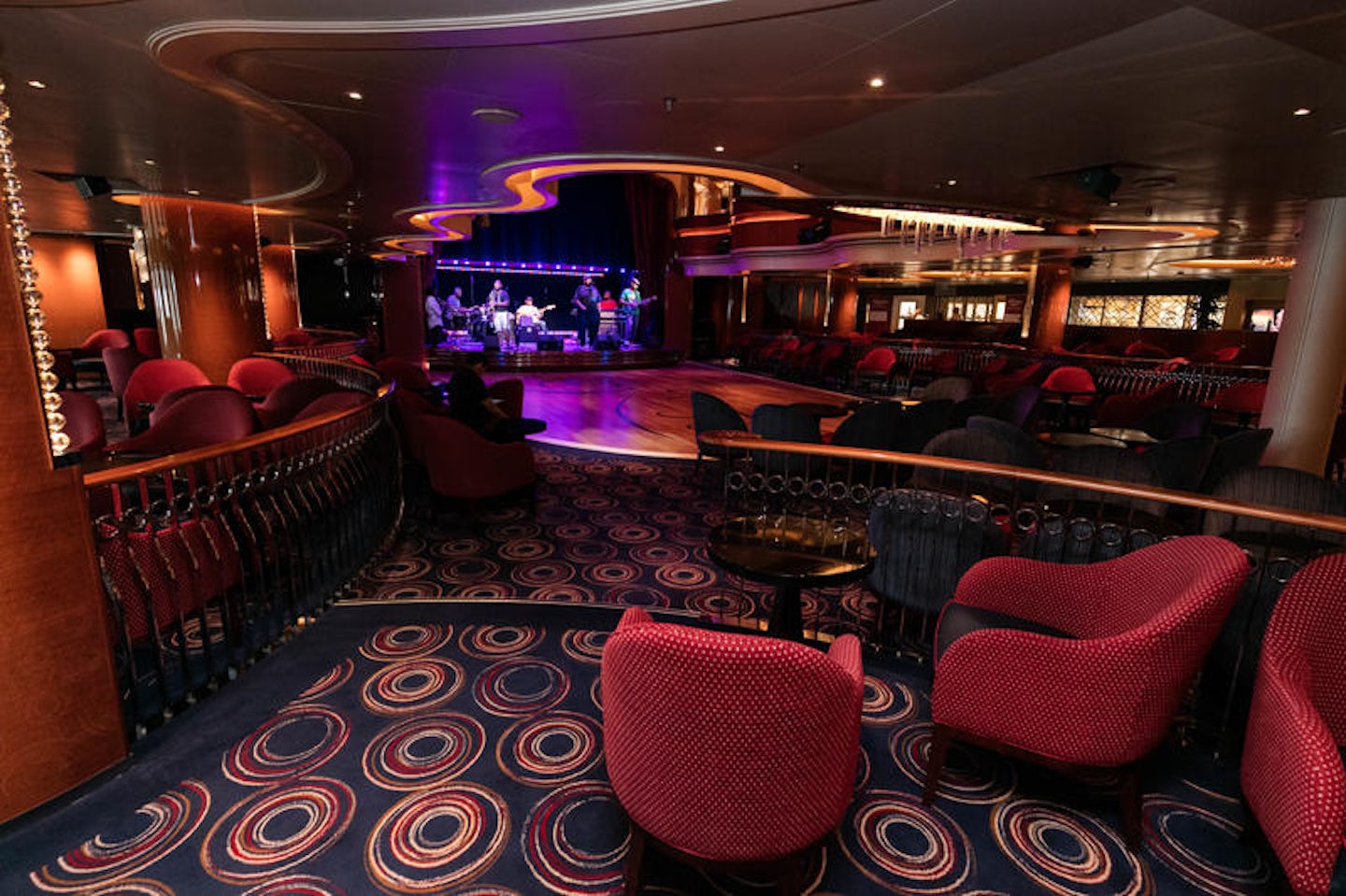 Queen's Lounge on Koningsdam