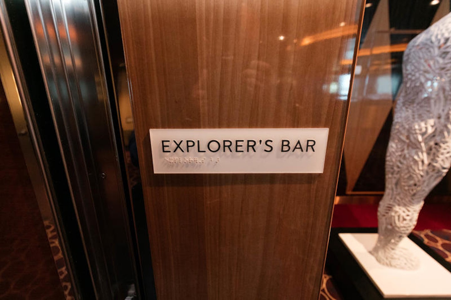 Explorer's Bar on Koningsdam