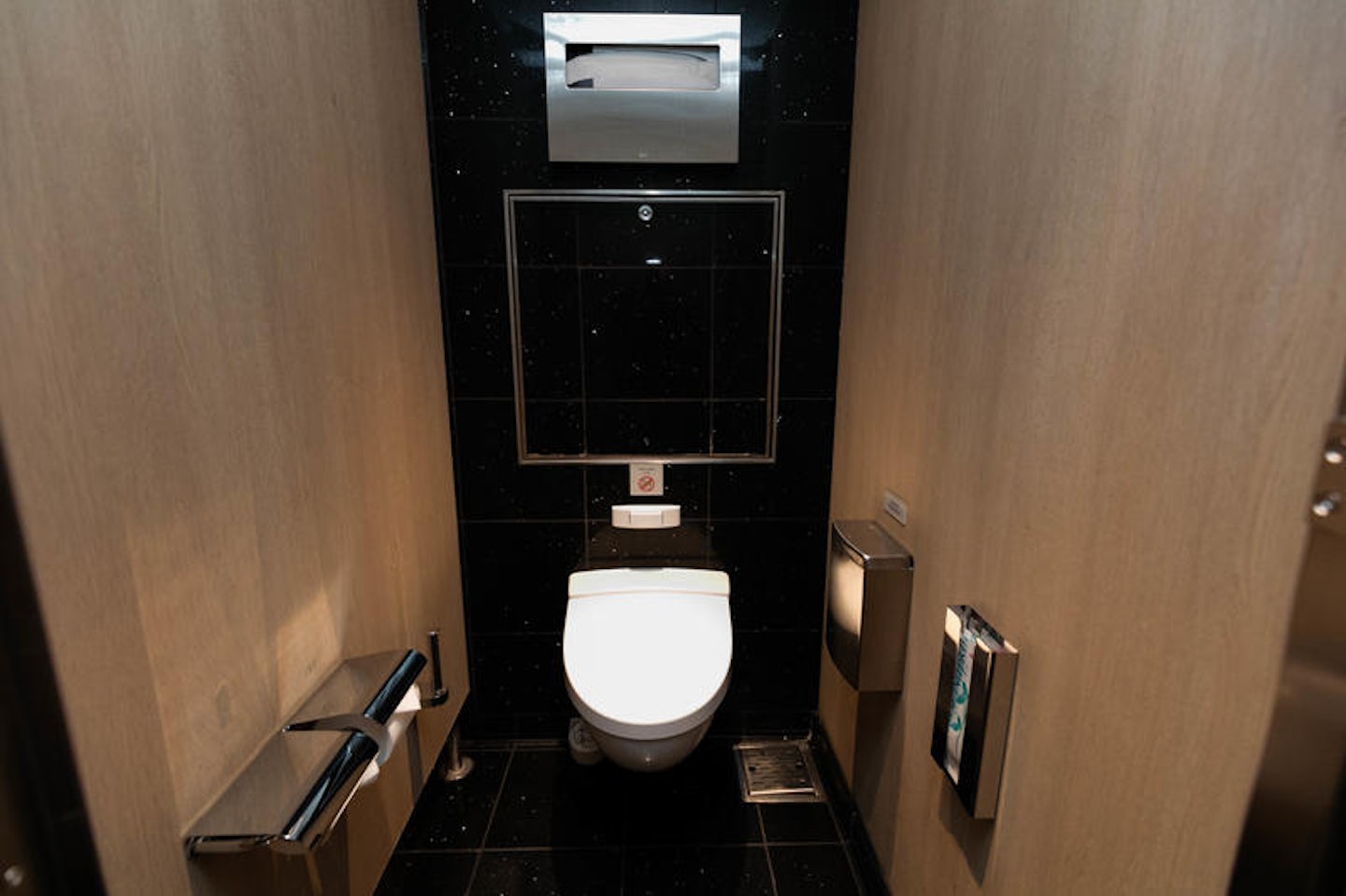 Bathrooms on Koningsdam