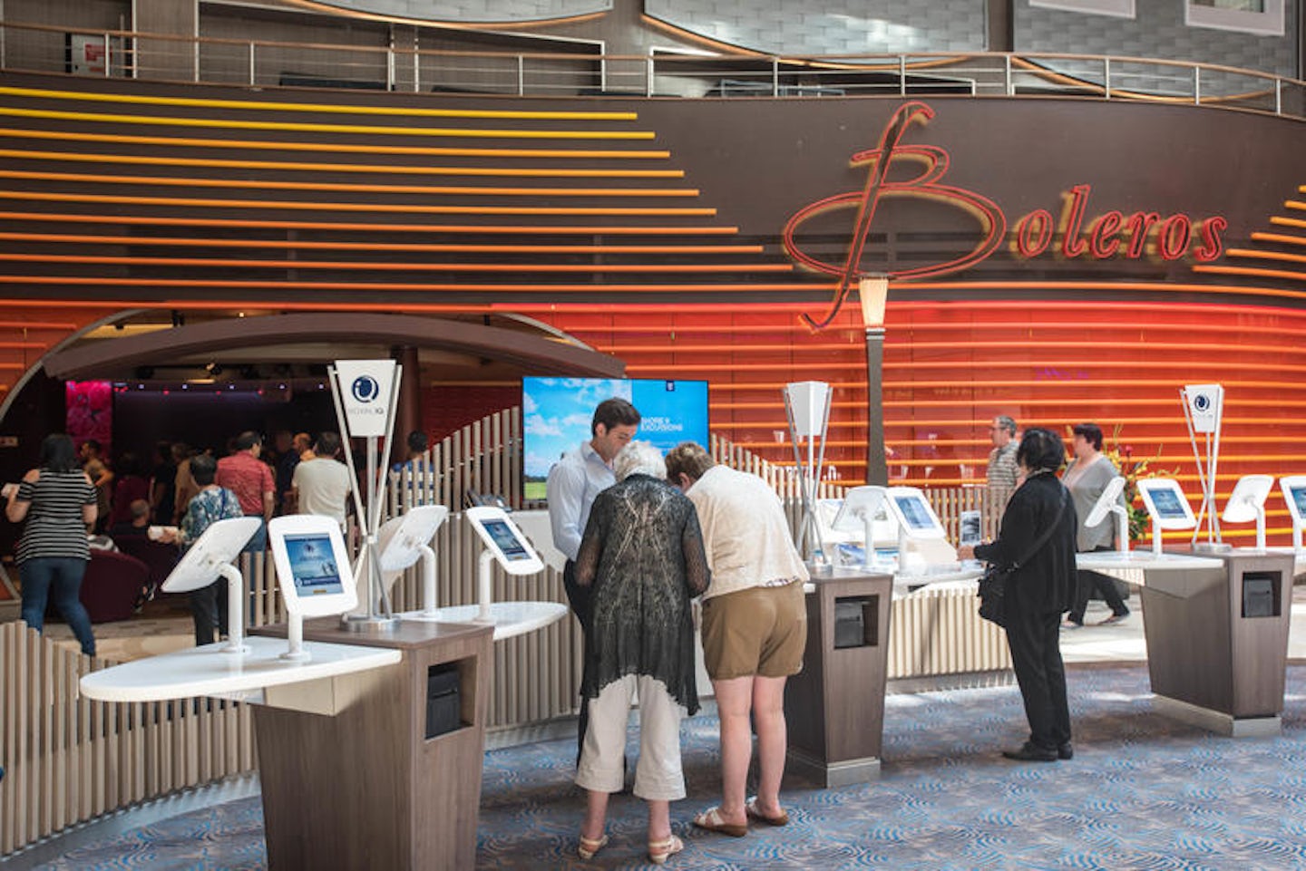 Shore Excursions Desk on Harmony of the Seas