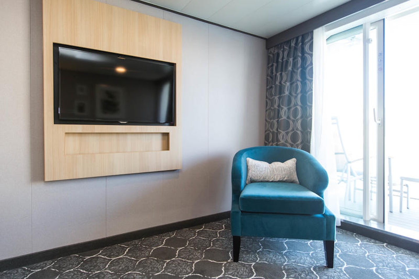 The Junior Suite on Harmony of the Seas