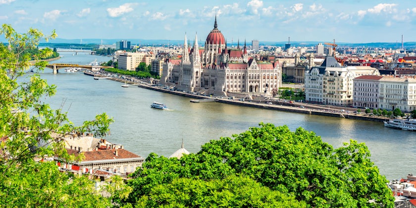 The Hungarian Parliament Building and the Danube River, Hungary (Photo: Mistervlad/Shutterstock)