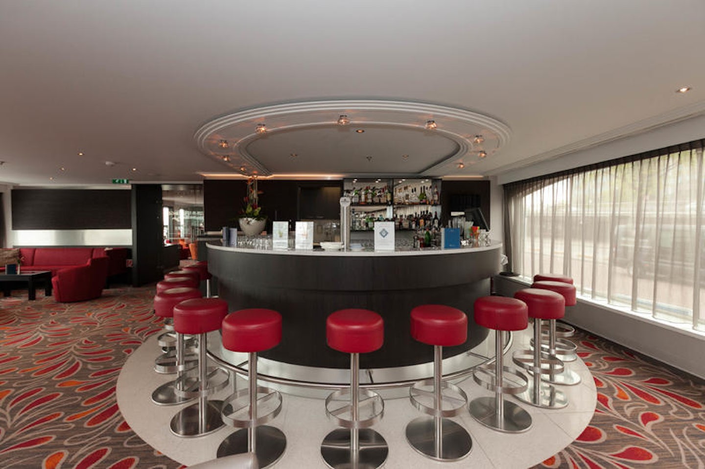 The Panorama Lounge on Avalon Expression