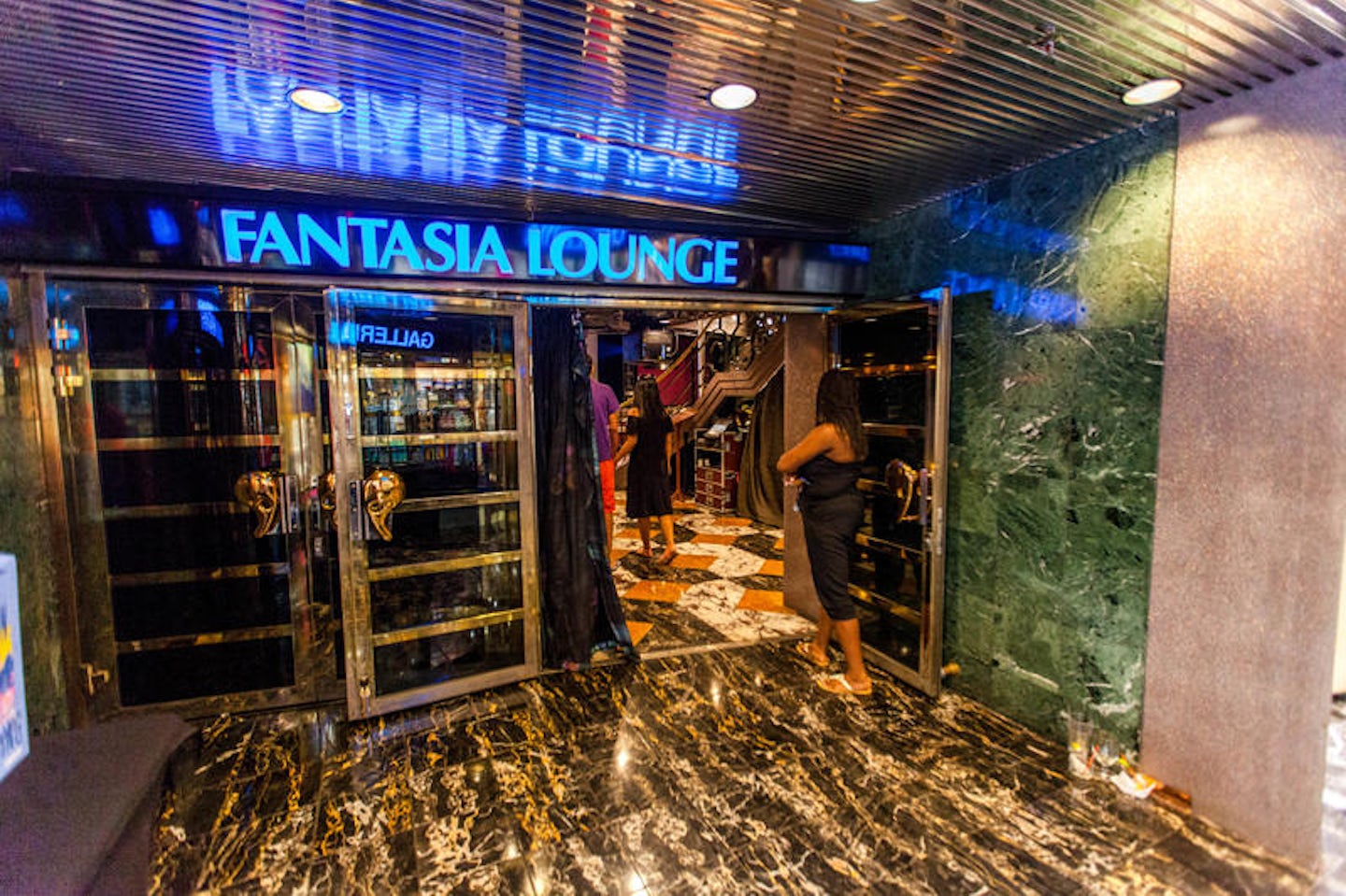 Fantasia Lounge on Carnival Sensation