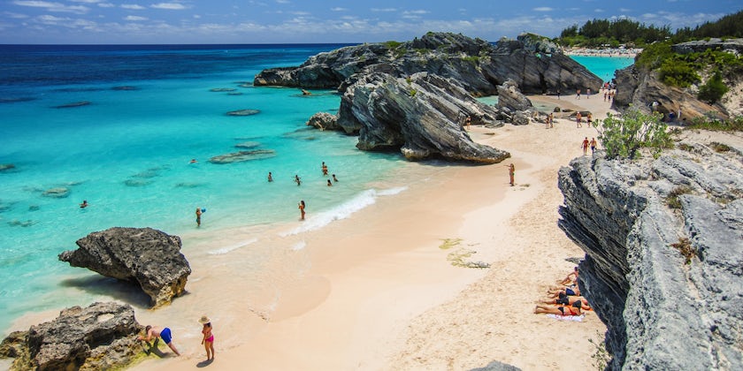 Beyond the Horseshoe Bay, Bermuda (Photo: instacruising/Shutterstock)