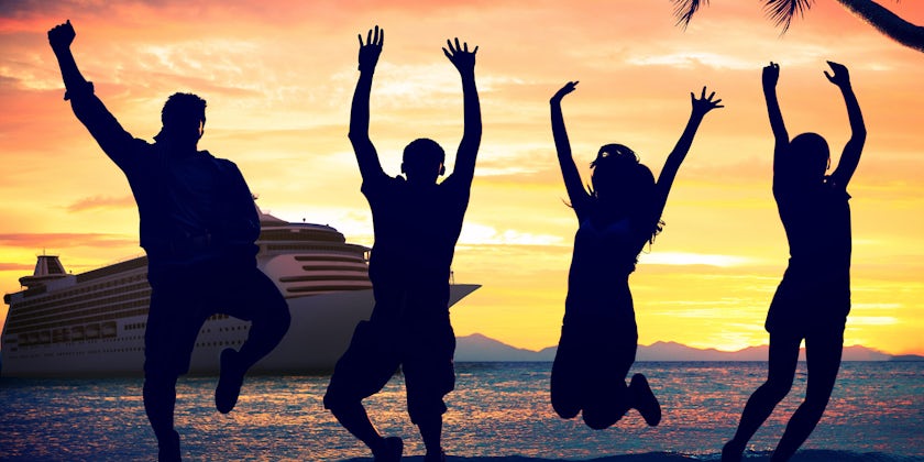 Cruisers Enjoying Their Vacation (Photo: Rawpixel.com/Shutterstock)