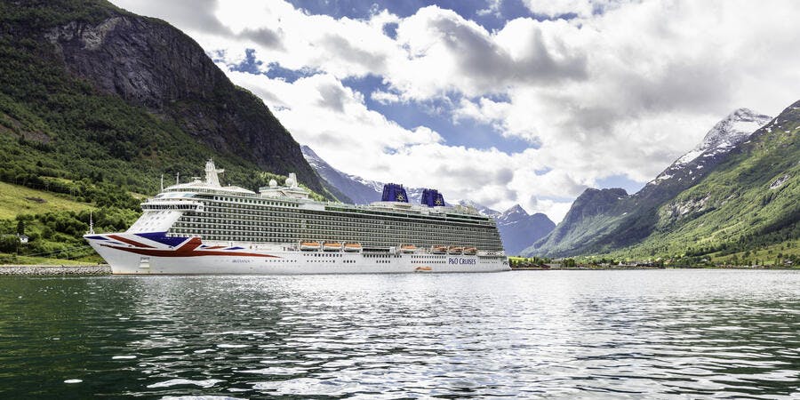 9 Classic British Cruise Lines