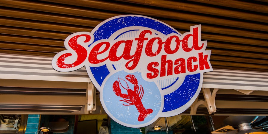 8 Best Seafood Cruise Restaurants