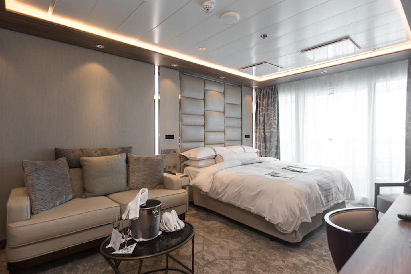 The Club Spa Suite on Azamara Journey (Photo: Cruise Critic)