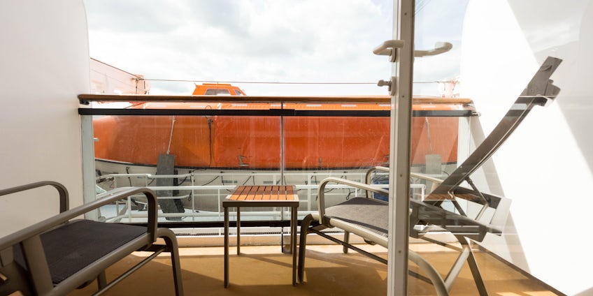 The Britannia Club Balcony Cabin (Obstructed View) on Queen Mary 2 (QM2)