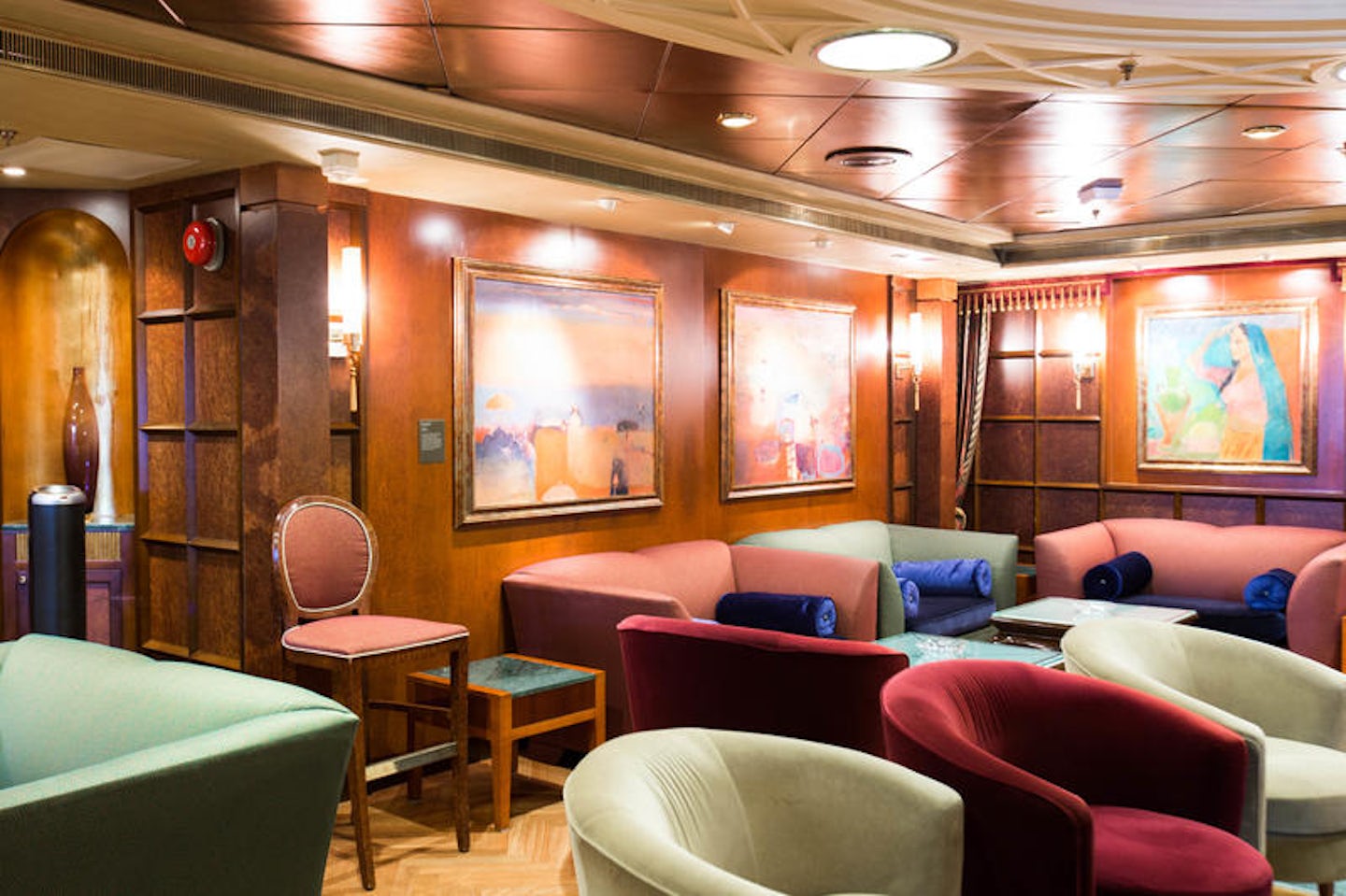 Connoisseur Club on Explorer of the Seas