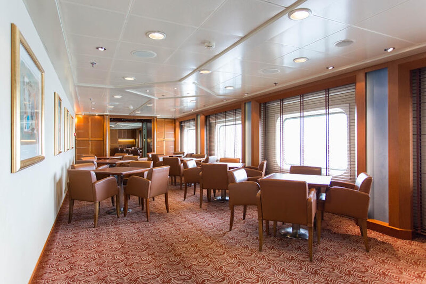 Game Lounge on Silver Whisper