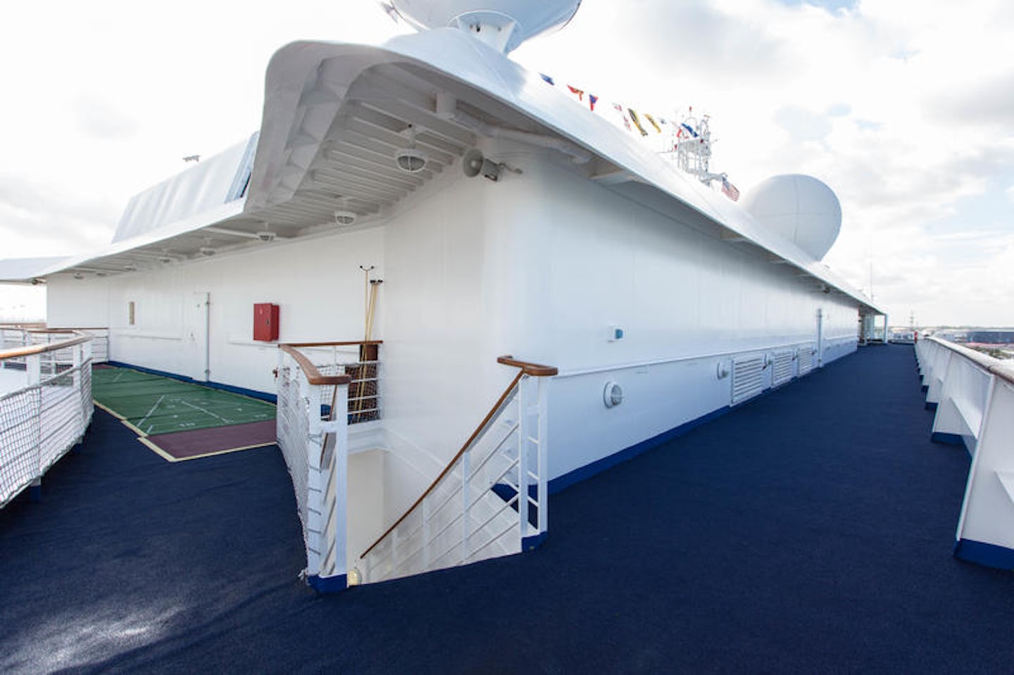 The Sky Deck on Silver Whisper