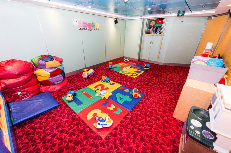 Splash Academy on Norwegian (NCL) Pride of America Cruise Ship Cruise