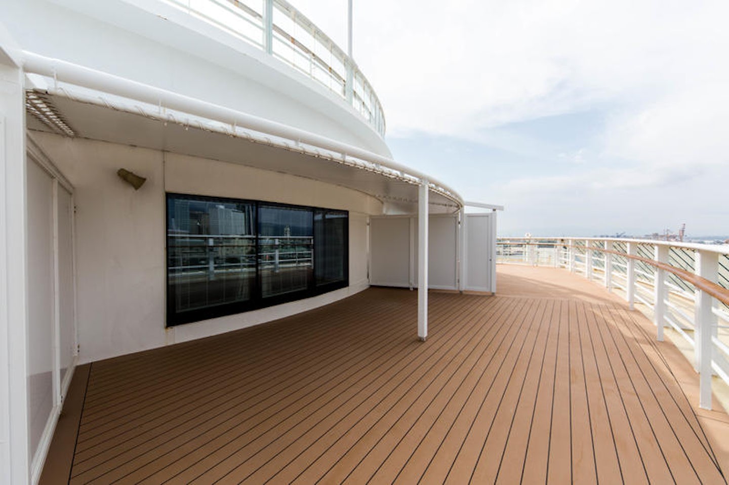 Owner's Suite with Large Balcony on Pride of America