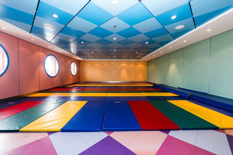 Splash Academy on Norwegian (NCL) Pride of America Cruise Ship Cruise