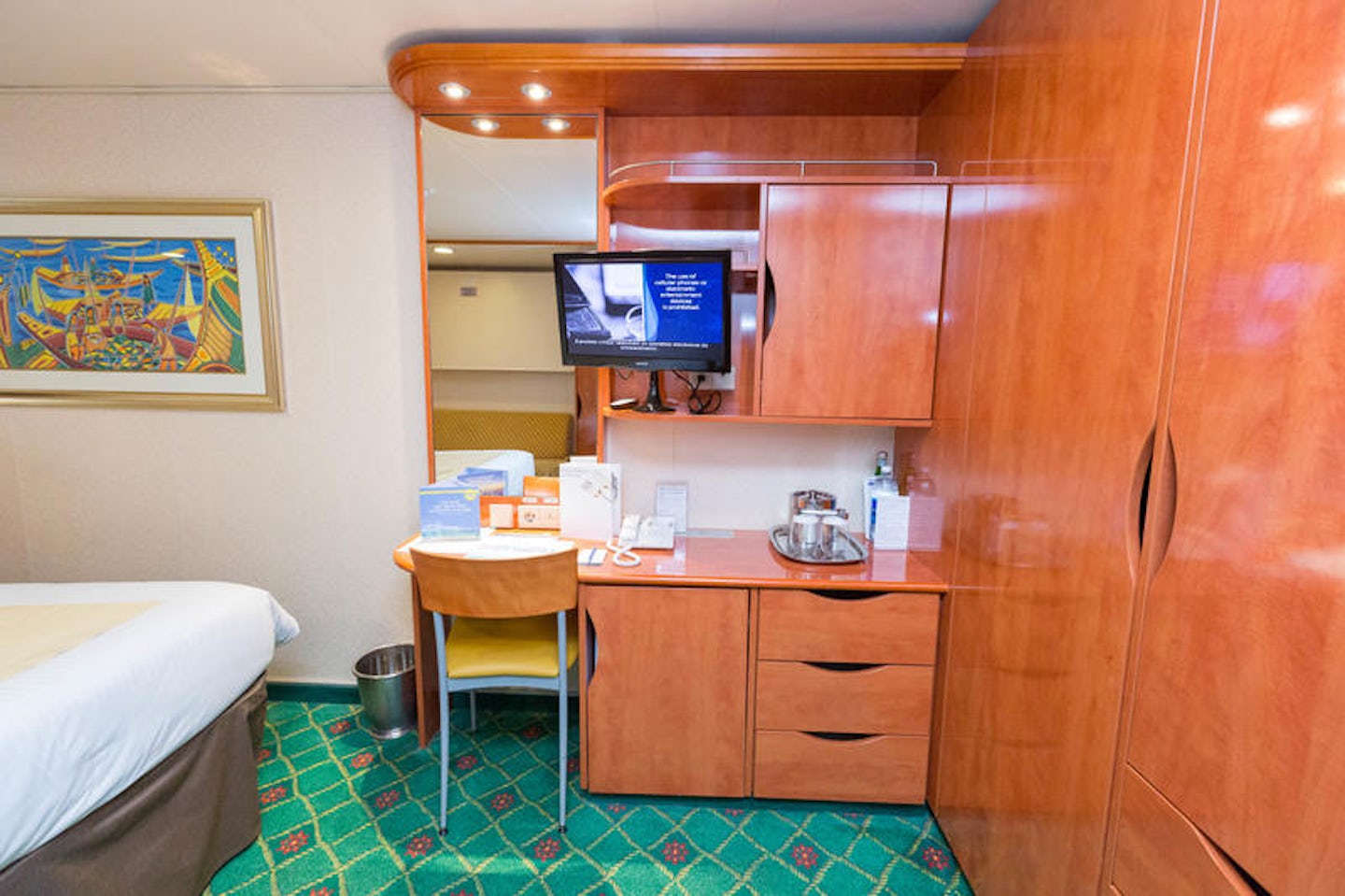 Family Inside Cabin on Norwegian Sun Cruise Ship Cruise Critic Family Inside Cabin on Norwegian Sun Cruise Ship Cruise Critic