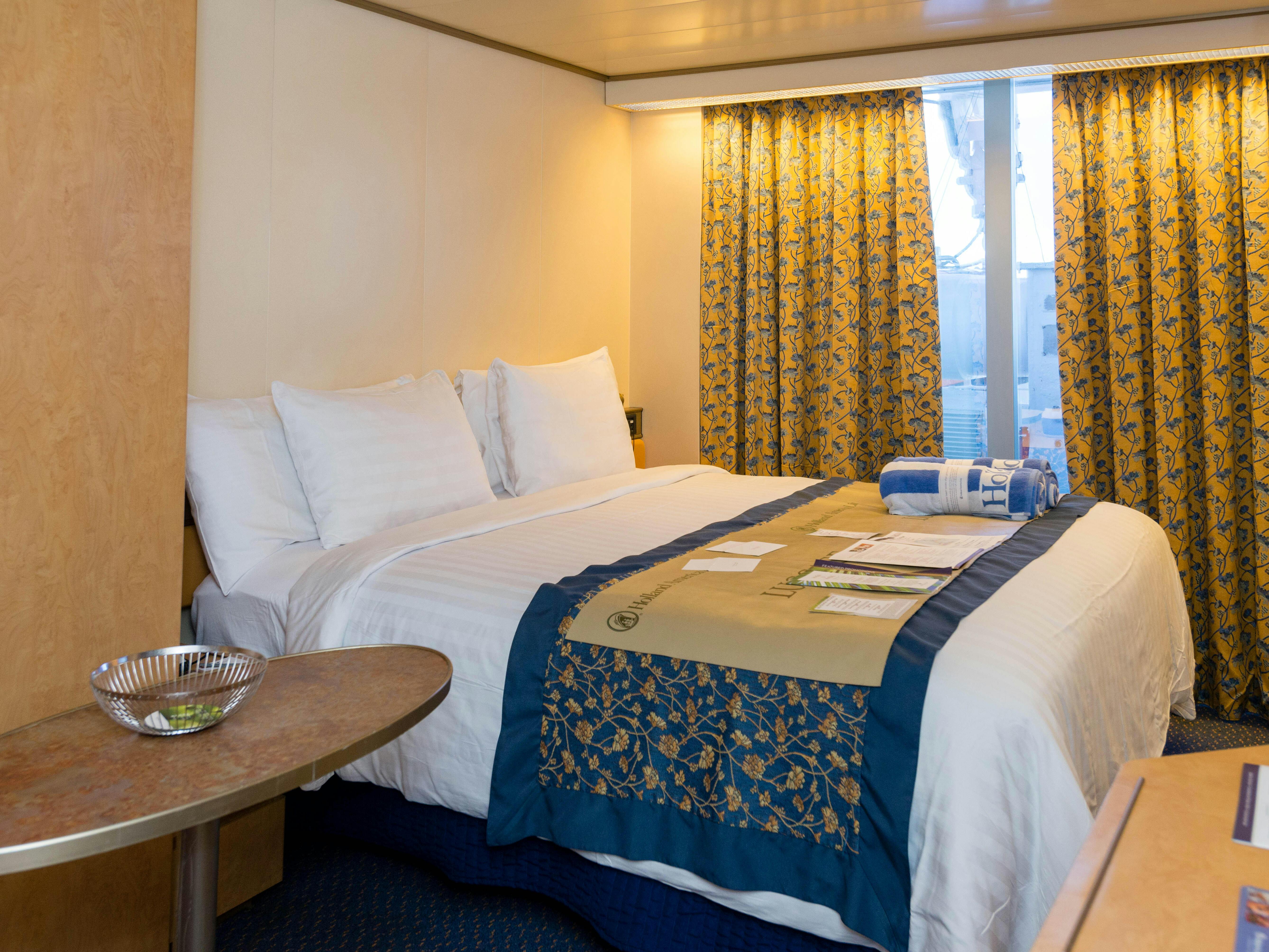 Oosterdam Cabins & Staterooms on Cruise Critic