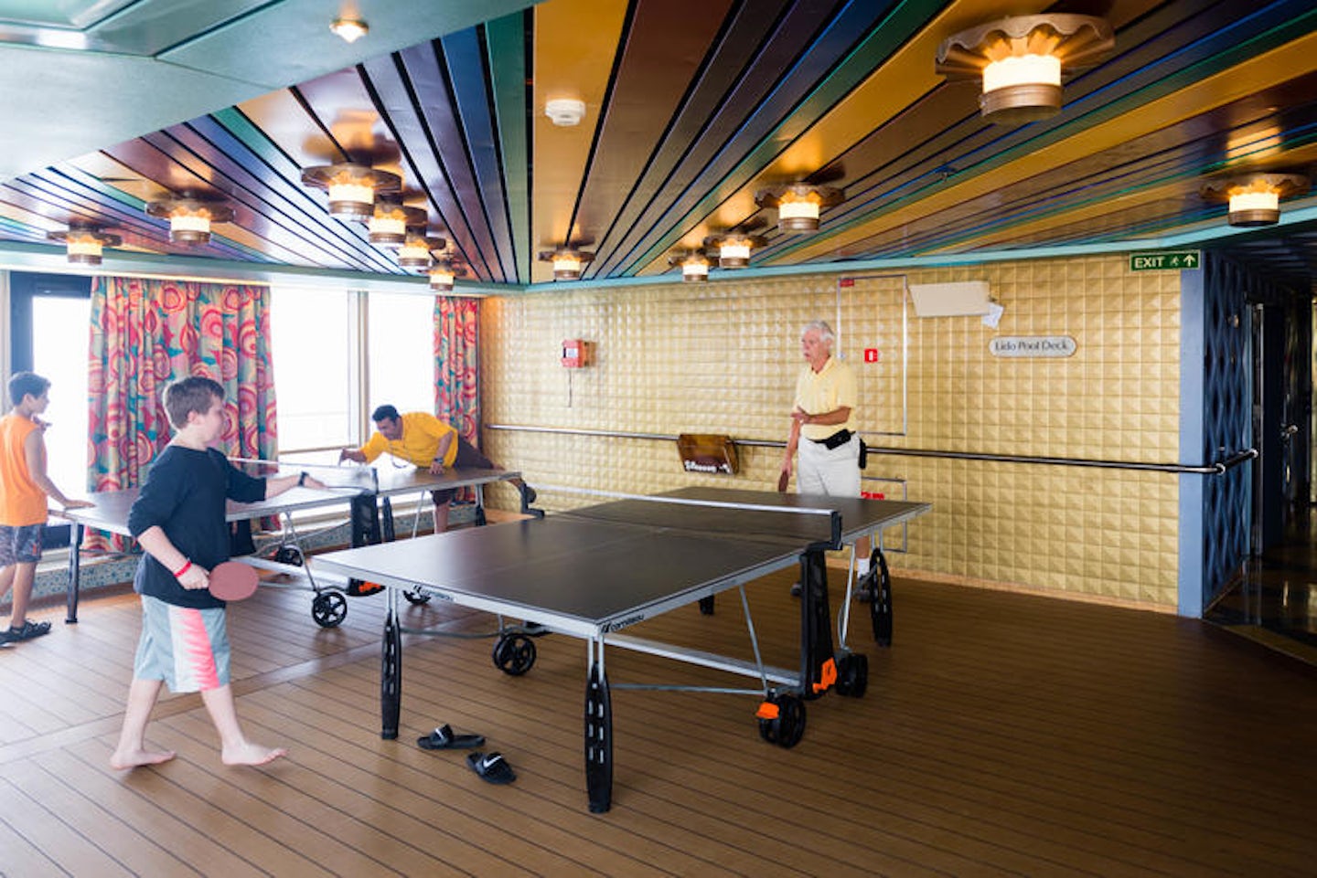 Ping-Pong on Oosterdam