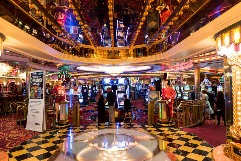 casino royale on royal caribbean cruises