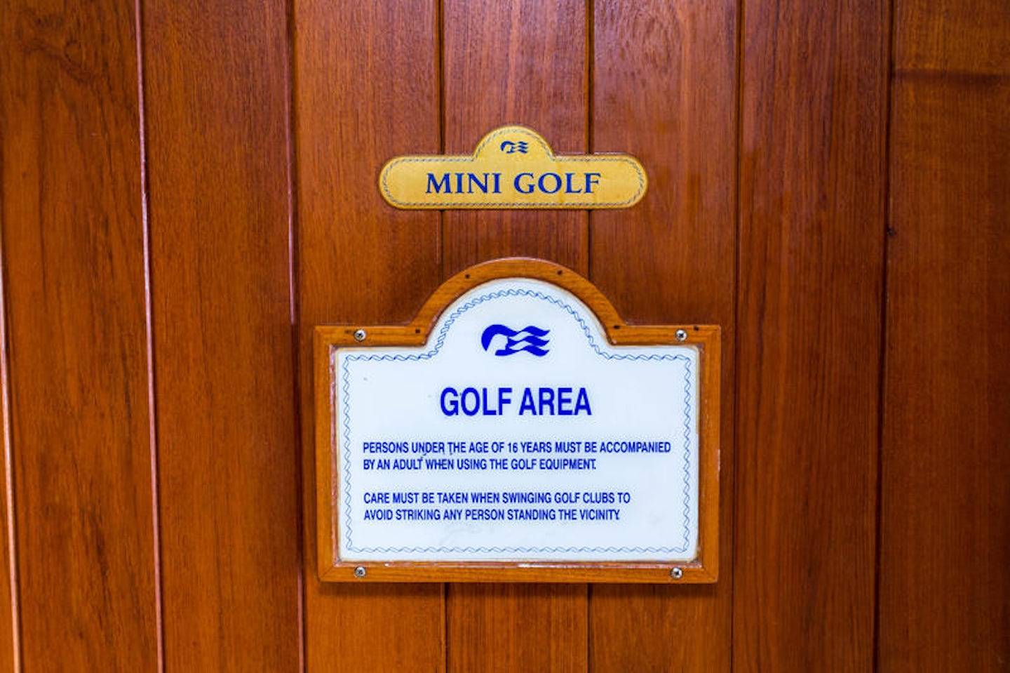 Mini-Golf on Island Princess