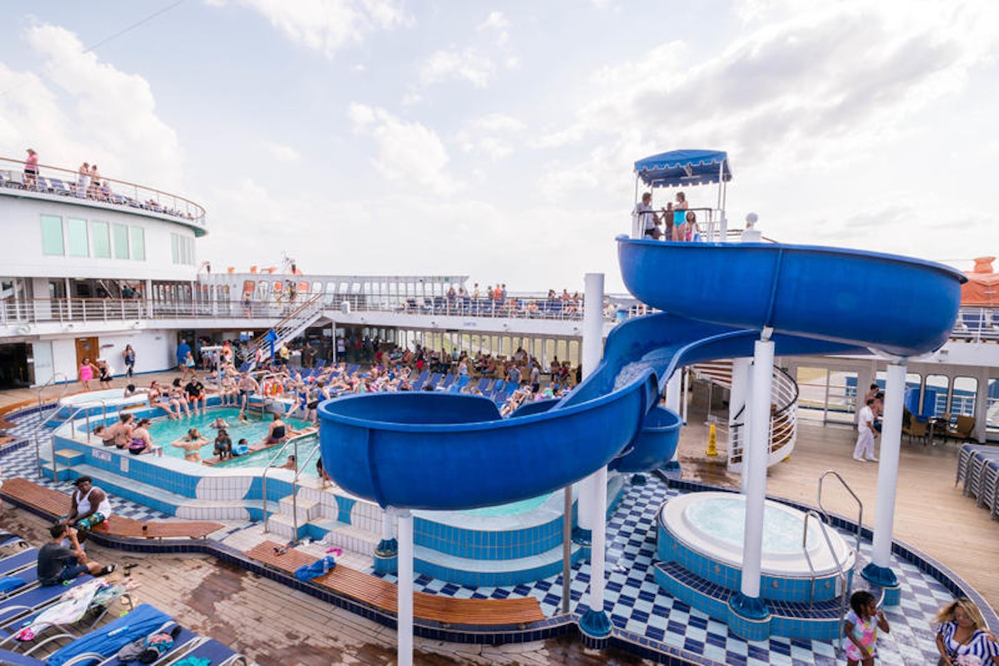 The Lido Pool on Carnival Paradise
