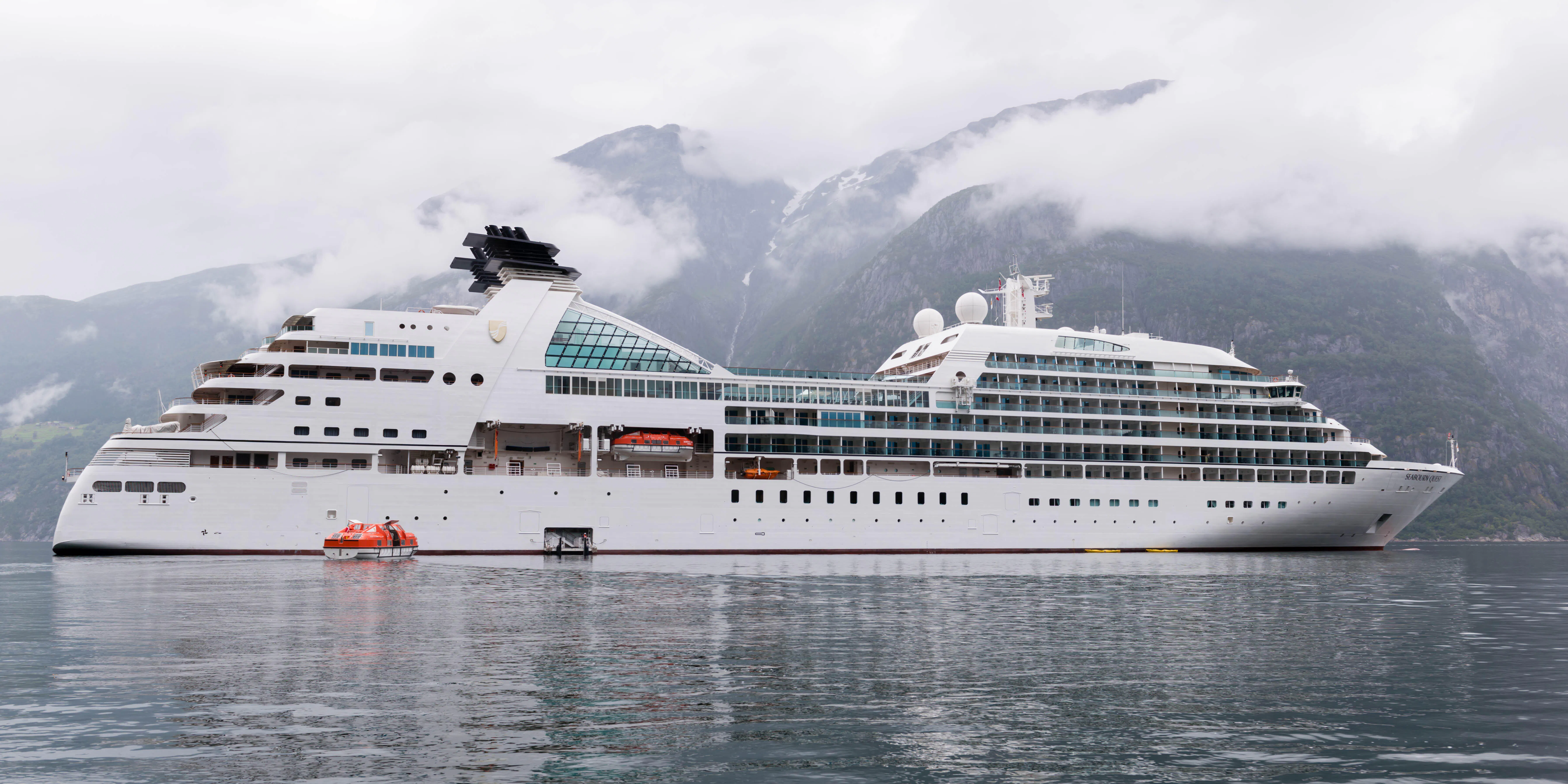 Ship Exterior on Seabourn Quest
