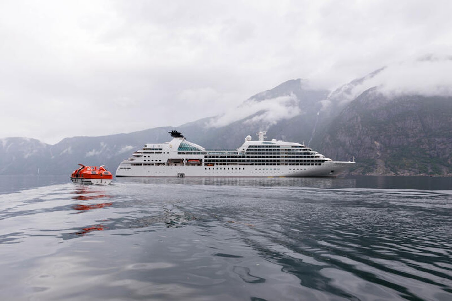 cruise critic seabourn ask a question