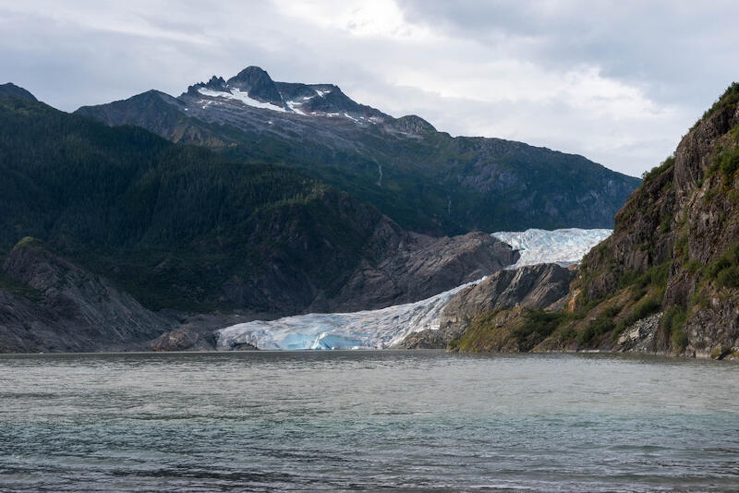 Mendenhall Glacier Park in Juneau, Alaska