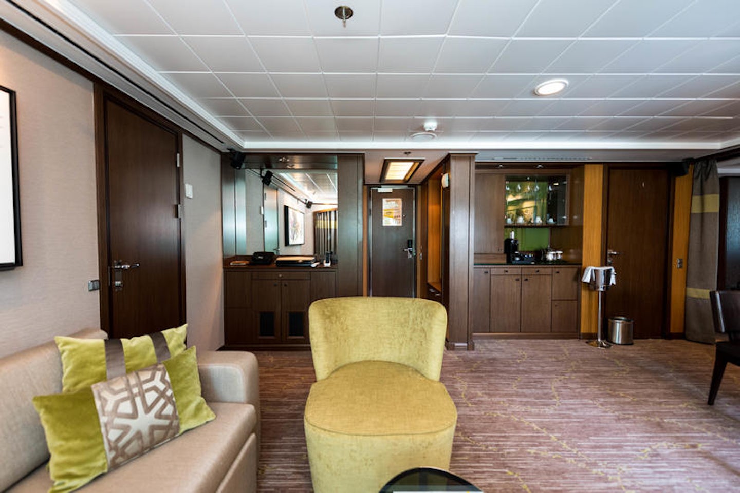 The Haven Owner's Suite on Norwegian Pearl