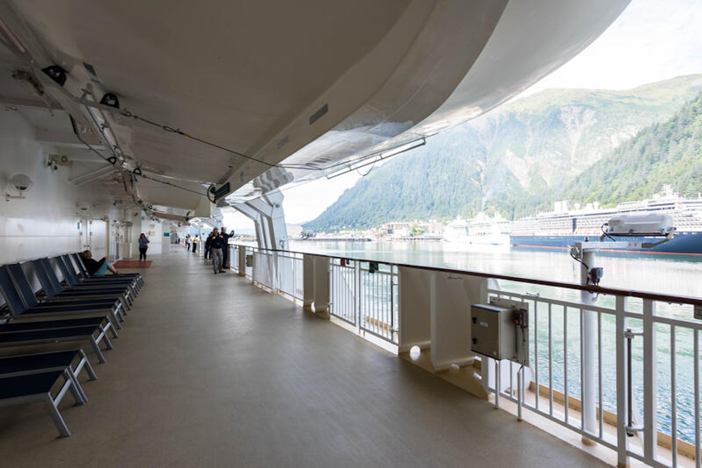 Exterior Decks on Norwegian Pearl