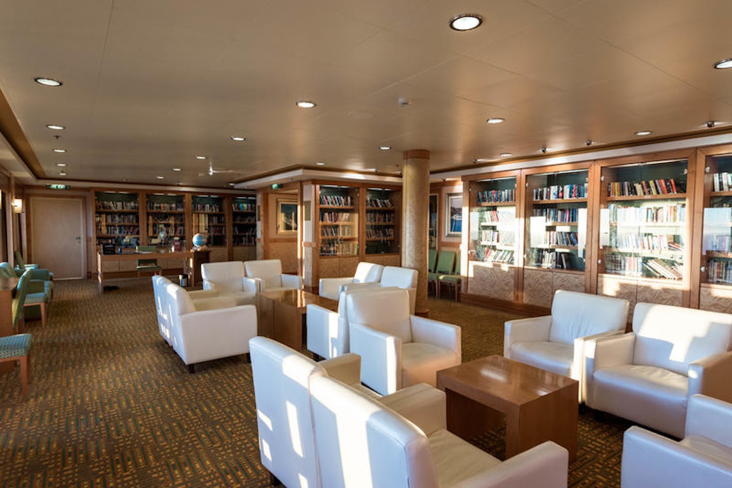 Library on Norwegian Pearl