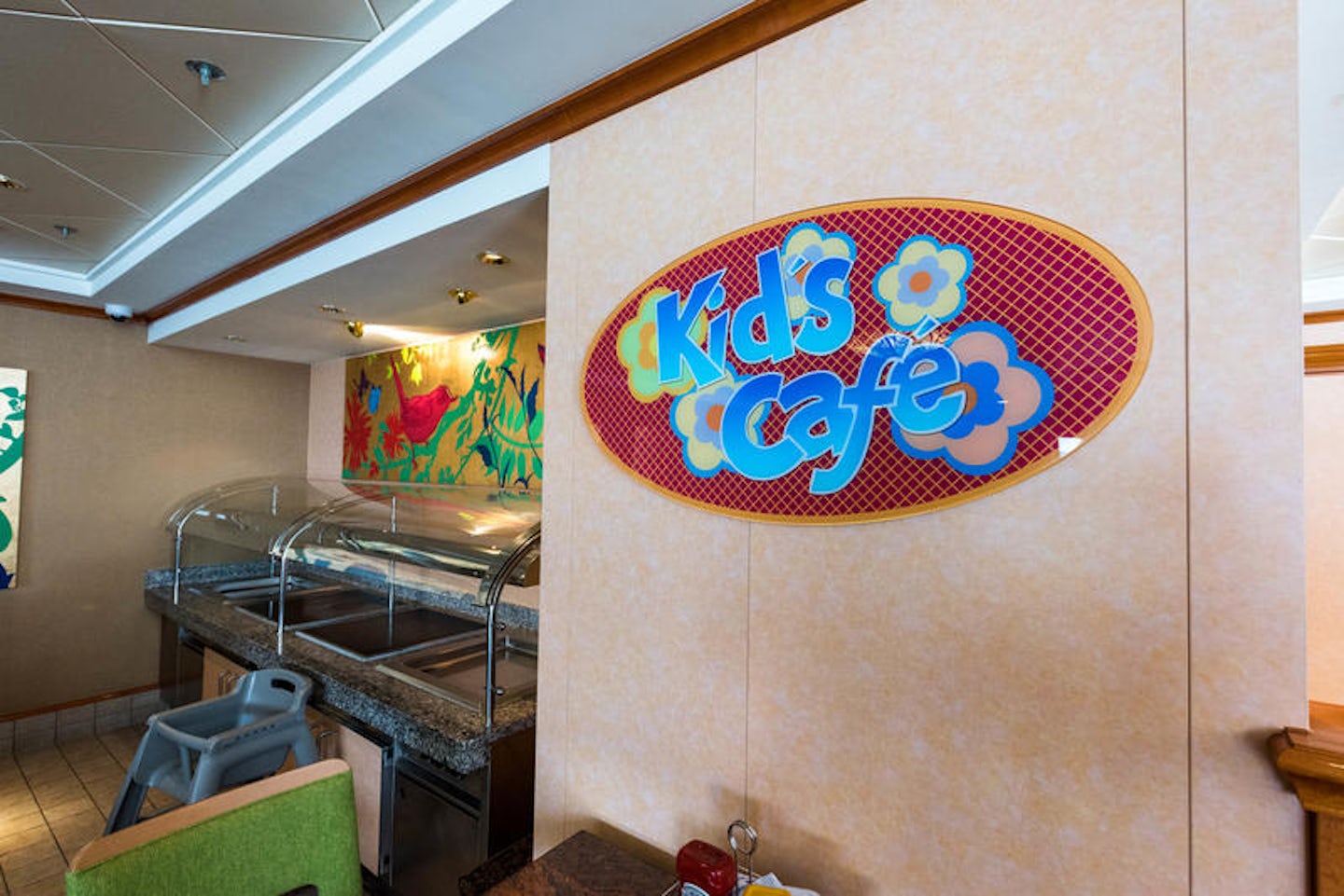 Kids Cafe on Norwegian Pearl