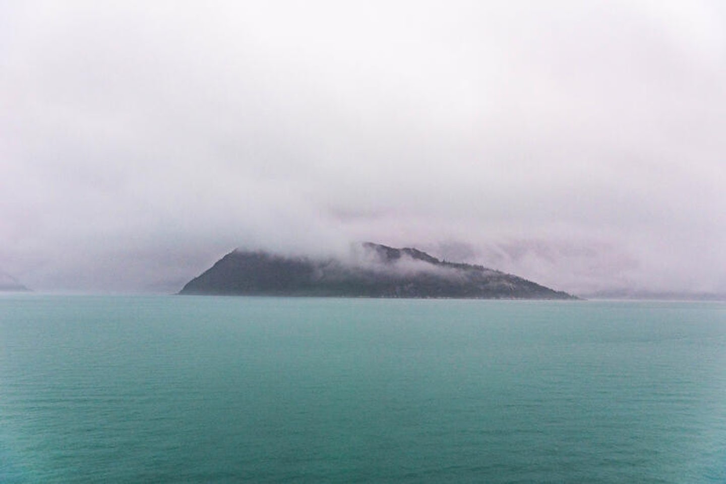 Scenic Cruising in Glacier Bay, Alaska